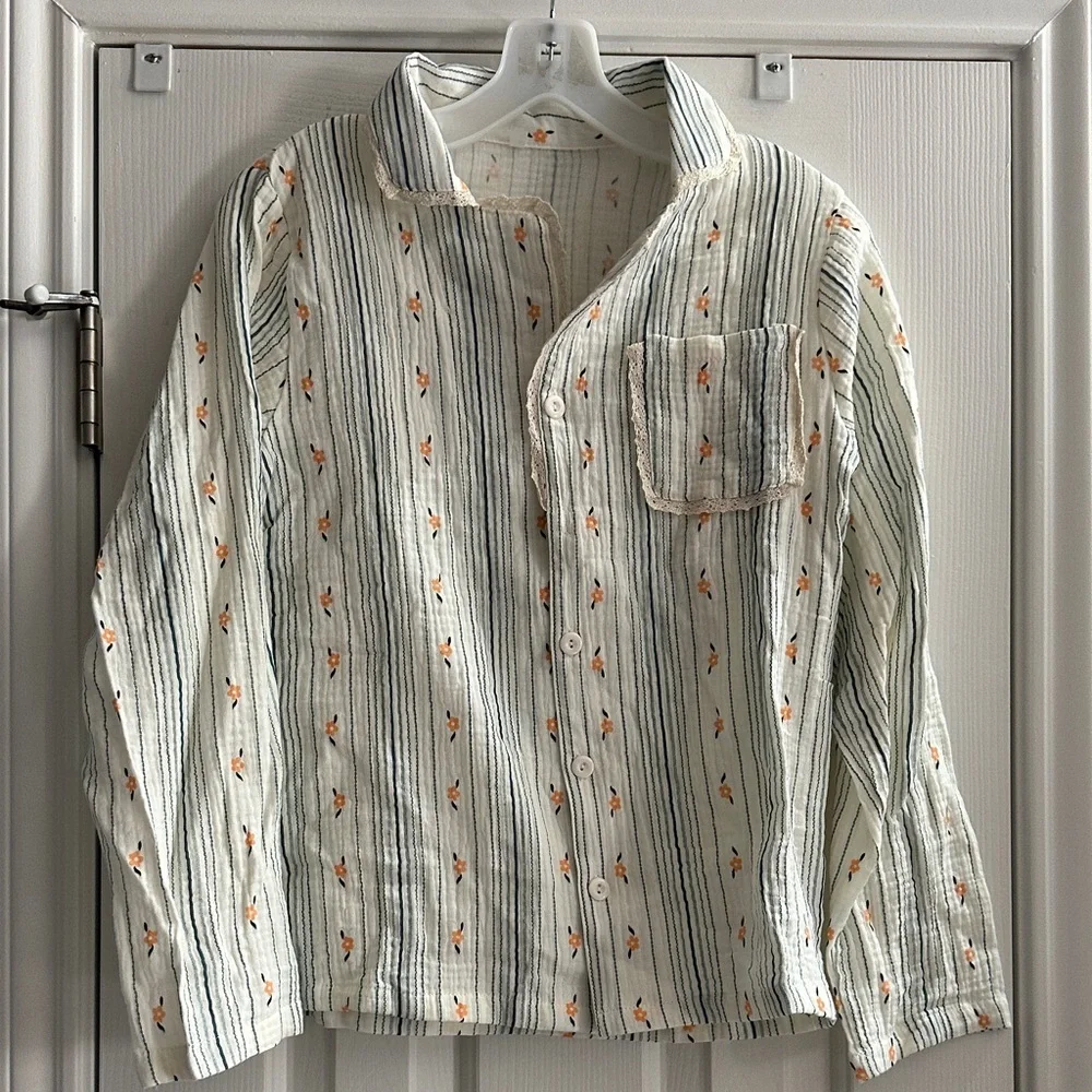 The Fleece Company The Short Bloom 100% Muslin Cotton Pajama Top ONLY Small